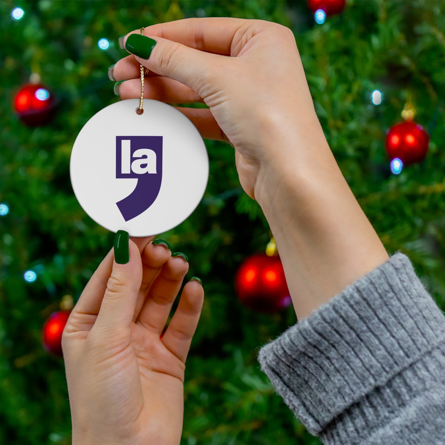 , la | Ceramic Ornament (white)